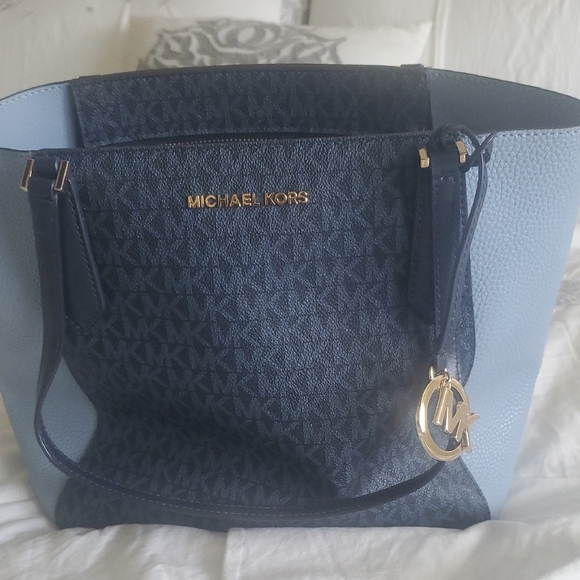 MICHAEL KORS Navy Blue Women's Tote Handbag - Picture 6 of 6